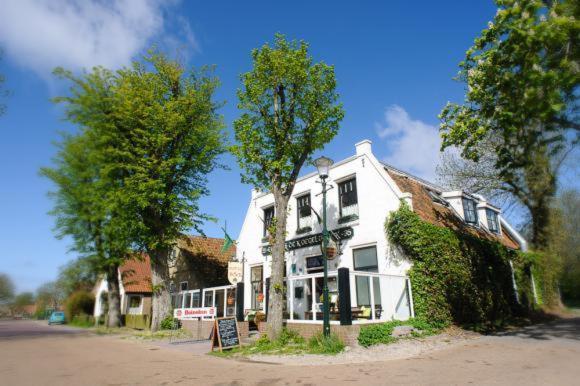 Hotel De Koegelwieck Terschelling Hoorn  Exterior photo